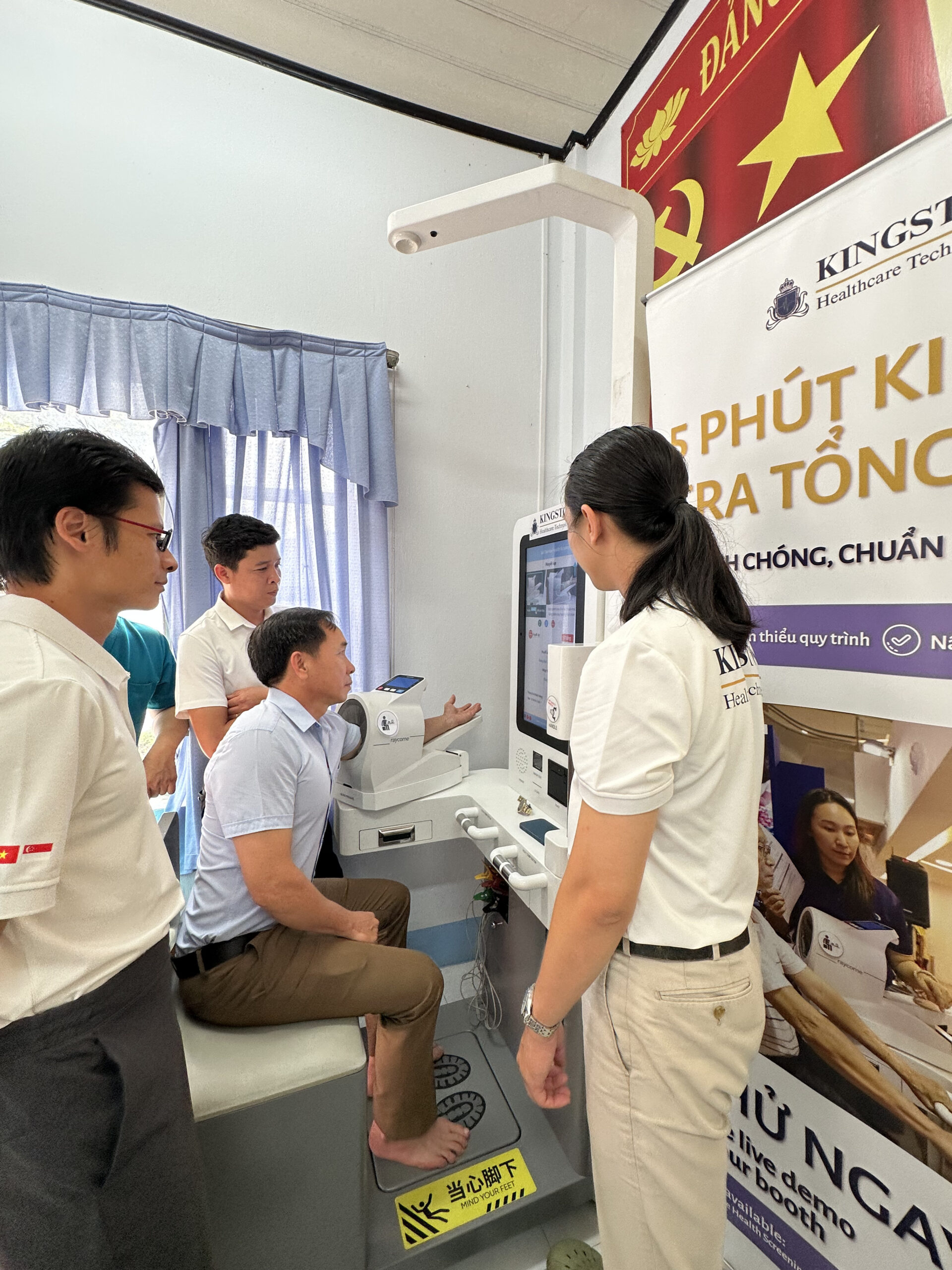 Kiosk y tế trong chăm sóc sức khỏe cộng đồng triển khai tại trạm y tế xã