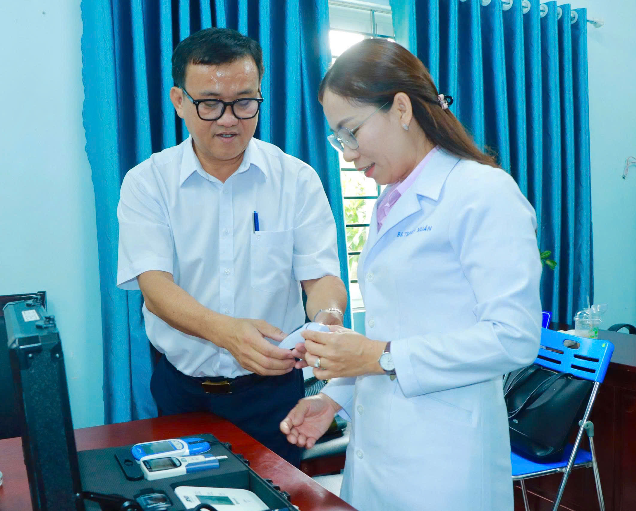 Thiết bị Medi-Kiosk đo chỉ số sức khỏe tại xã Đất Đỏ